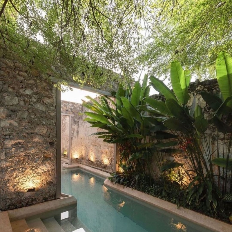 Piscinas con ambiente muy natural… y a ti… cuál te gusta? A 